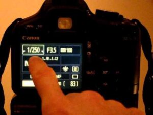 canon 90D portrait - recommended shutter speed