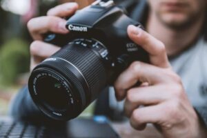 Best DSLR Camera Under 1000 - Canon Rebel T6i - 750D