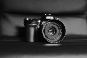 Best DSLR Camera Under 1000 - Nikon D5600