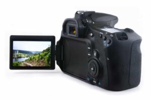 Canon 90D review - LCD Monitor
