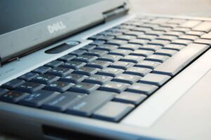 Best Touchscreen Laptop Under 1000 - Dell Inspiron i3583