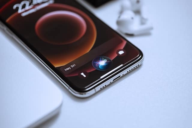 How to Activate Siri on iPhone XR
