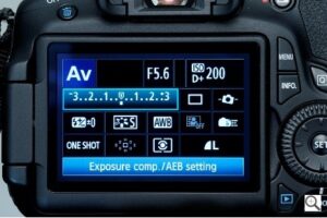 Canon T6i wedding photography - wider aperture