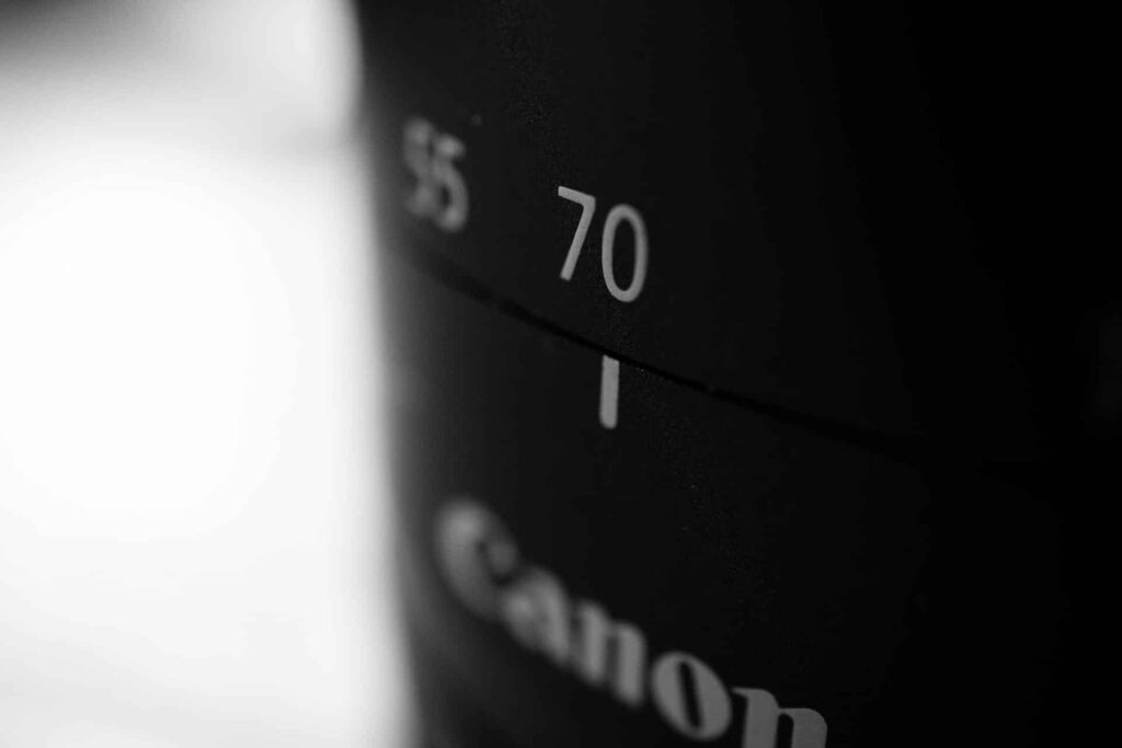 Canon T6i Vlogging - compatible with multiple lenses