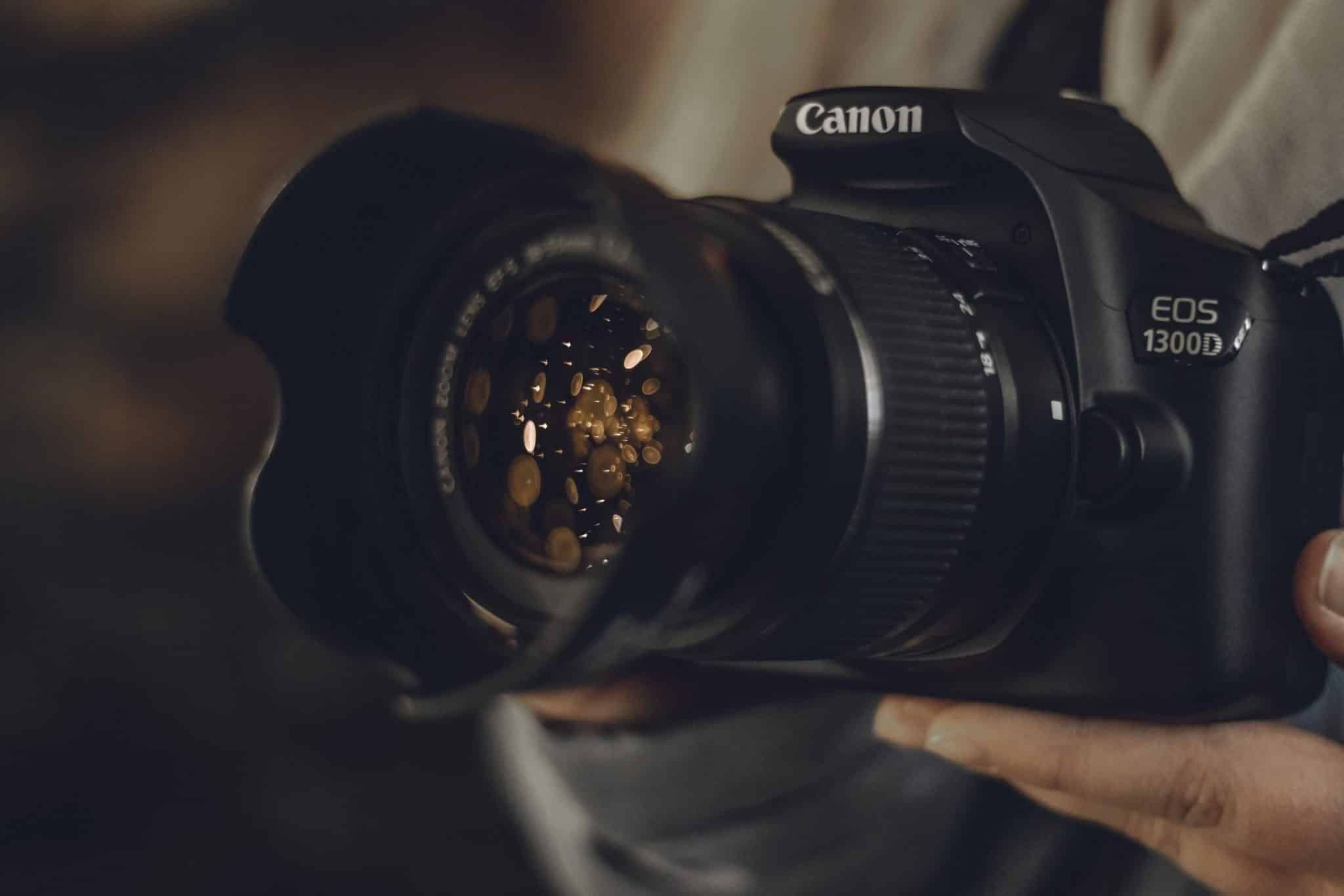 Is the Canon EOS Rebel T6 good for Vlogging