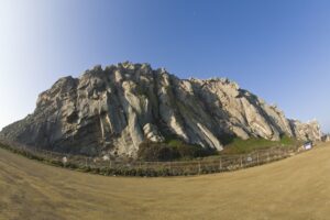 Canon 15mm fisheye - Heavy barrel distortion