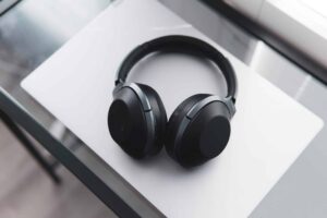 Best Bluetooth Headsets for Kids – MIDOLA Kids Bluetooth Headphones