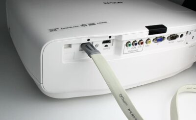How to Connect Laptop to Projector with USB