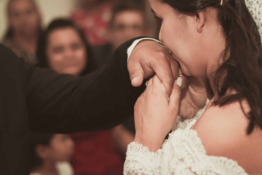 Wedding Photography Posing - Hand kiss