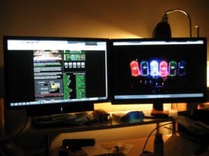 How To Use Dual Monitors Windows 10 How To Use Dual Monitors Windows 10 - Rearrangement of the dual display