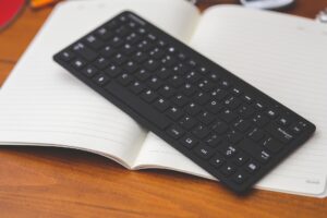 Chromebook Accessories - Logitech MX Wireless Keyboard