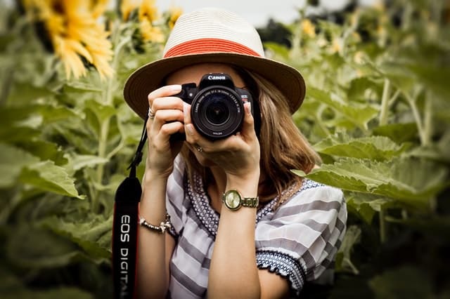 Best Canon Lens For Family Portraits