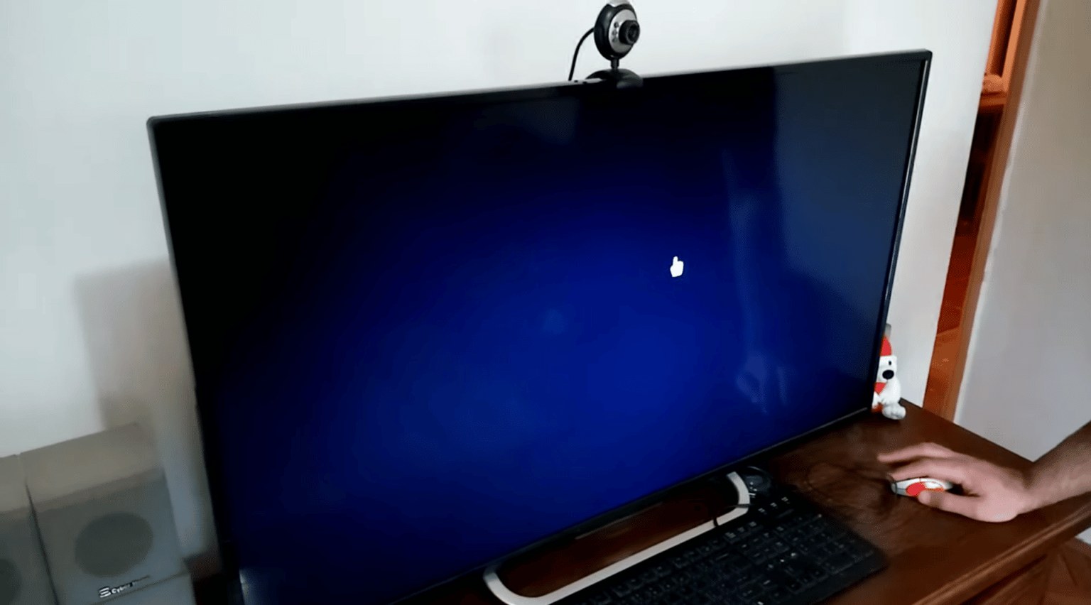 How to Connect cam to TV? TechnoWifi