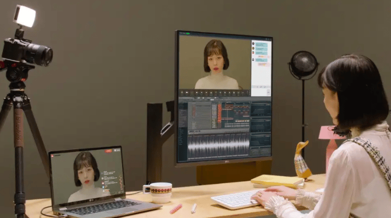 LG’s New High-end Monitor with Square-Double Display