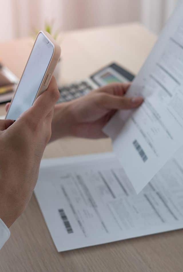 How to Scan Documents on iPhone How to Scan Documents on iPhone