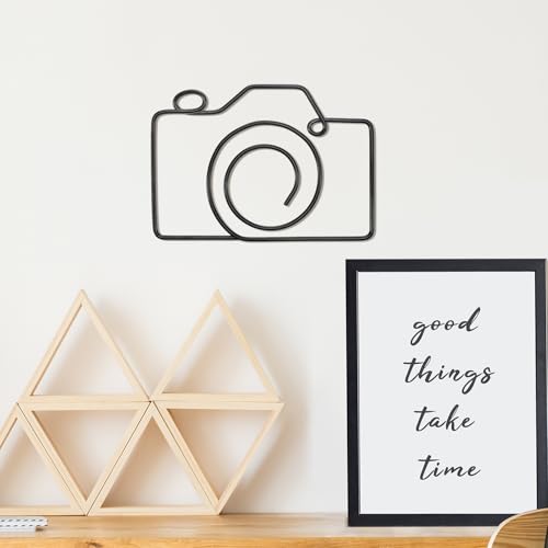 Hicarer Metal Camera Art Wall Decor Wire Camera Sign Vintage Camera Gift for Photographer Hanging Metal Camera Home Decor for Bedroom Office Coffee 6.69 x 4.92 Inch