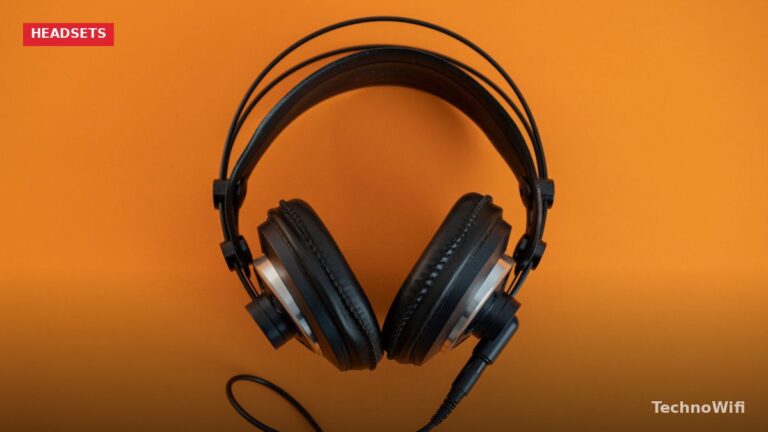 4 Best Headphones for Tweens (2026)