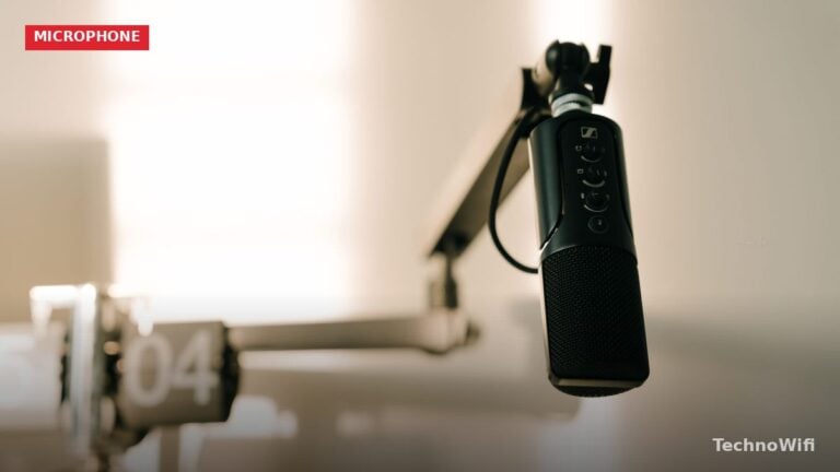 Best Microphones for Podcasting in 2026