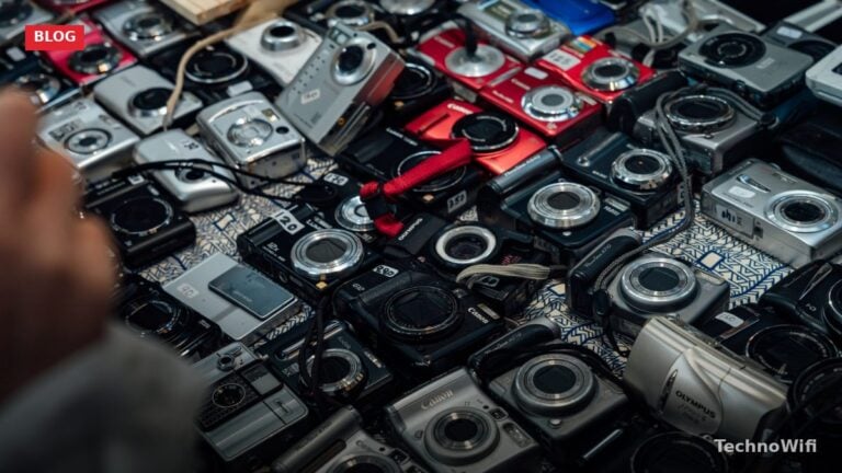 How Does a Spy Camera Detector Work? Quick Guide
