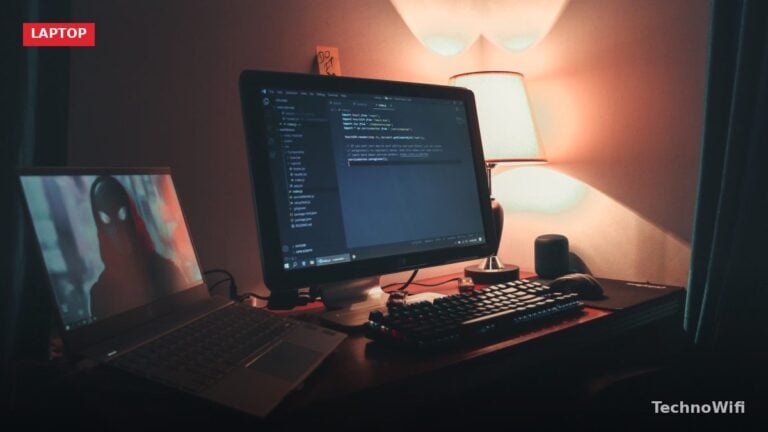 Connect 3 Monitors to a Laptop Docking Station